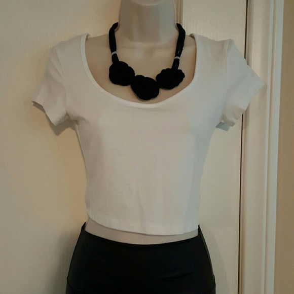 White Cropped top
