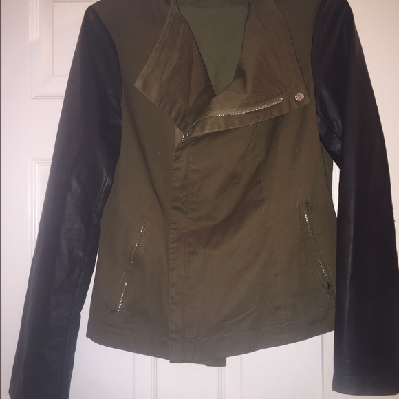 JACKET - Picture 2 of 3
