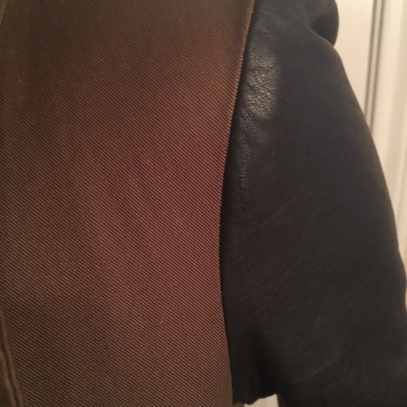 JACKET - Picture 3 of 3