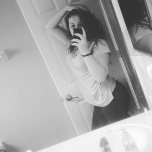 Meet your Posher, Bella