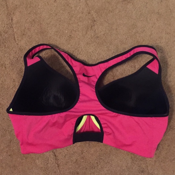 Nike Sports Bra - Picture 4 of 5