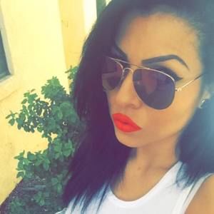 Meet your Posher, Blanca