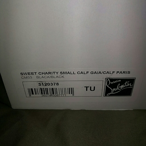 Christian Louboutin - Picture 4 of 4