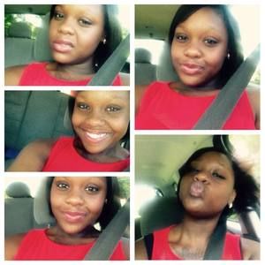 Meet your Posher, Markisia