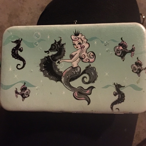 Fluff Los Angeles mermaid wallet
