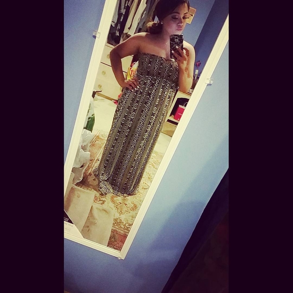 Meet your Posher, Fatima - Picture 1 of 1