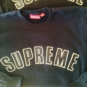 Supreme Arc Logo Crewneck-Navy available