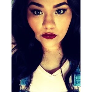 Meet your Posher, Perla