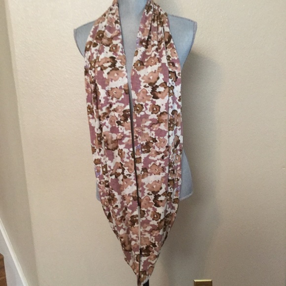 Knit Infinity Scarf - Picture 2 of 4