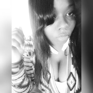 Meet your Posher, Eva