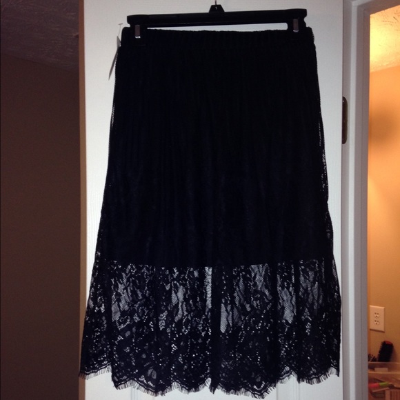 📣 New Black Skirt📣