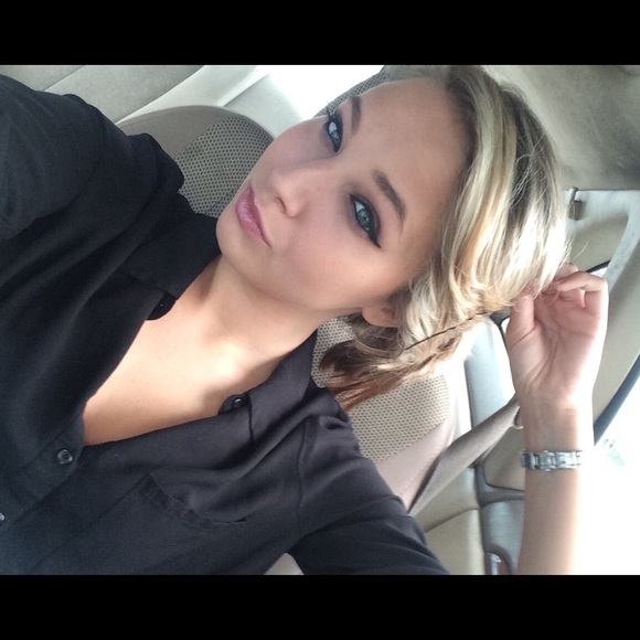 Meet your Posher, Shae - Picture 1 of 1