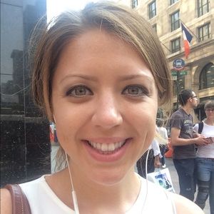 Meet your Posher, Christina