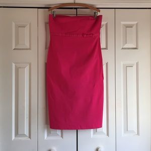 Sleeveless just below knee dress
