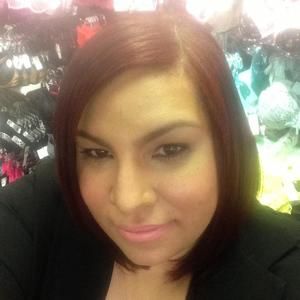 Meet your Posher, Ivette