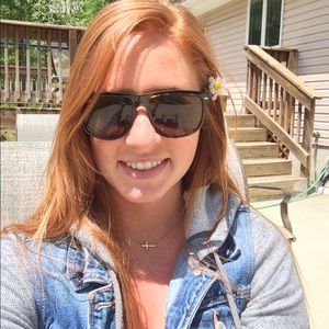 Meet your Posher, Melanie