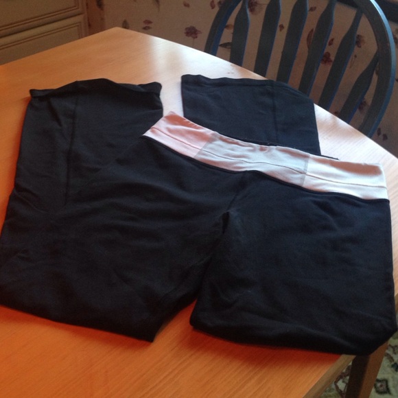 Lululemon Groove pants