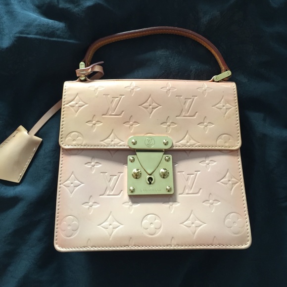 Authentic pink patent leather Louis Vitton purse!