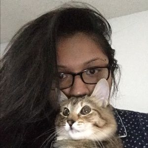 Meet your Posher, Leslie