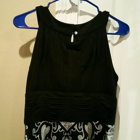 Dress - Picture 4 of 4