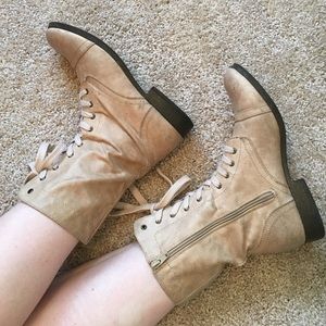 Tan Zip-up boots!