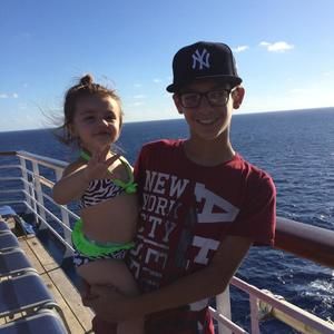 Meet your Posher, Sal