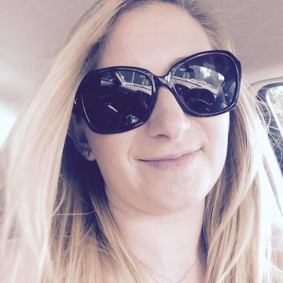 Meet your Posher, Andrea