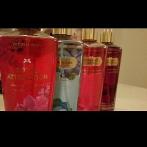 PINK BODY SPRAY