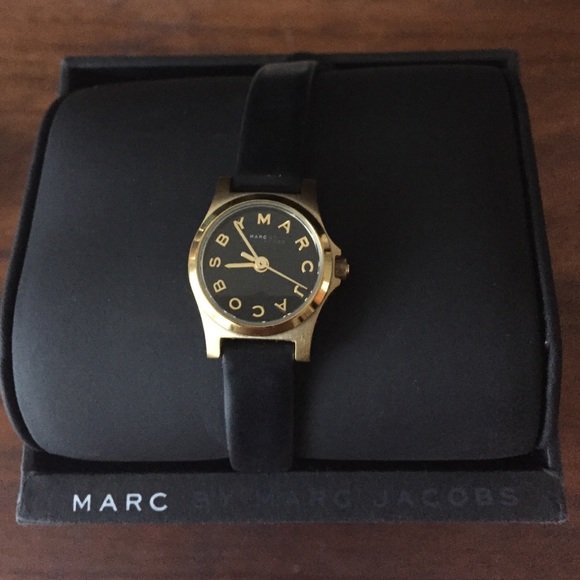 Marc Jacobs dinky watch