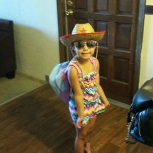 Meet your Posher, Adrian