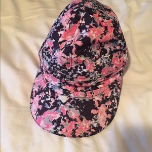 Lululemon race to run hat