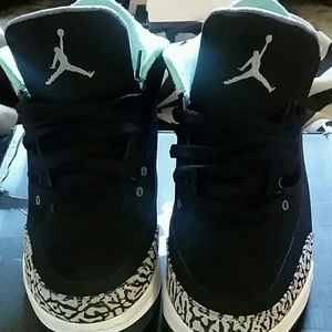 Jordan 3s