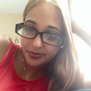 Meet your Posher, Ivelisse