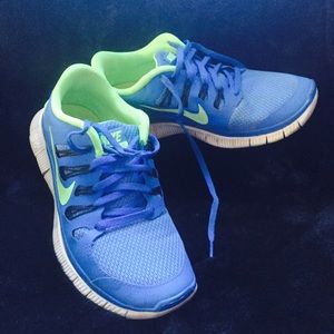 Nike Free 5.0 Sneakers