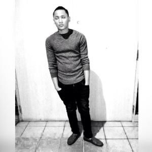 Meet your Posher, Misael