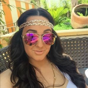 Meet your Posher, Monique