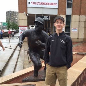 Meet your Posher, Liam