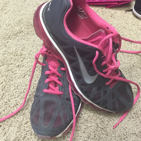 Nike Airmax Fitsole athletic shoes💥