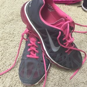 Nike Airmax Fitsole athletic shoes💥