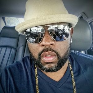 Meet your Posher, Deon