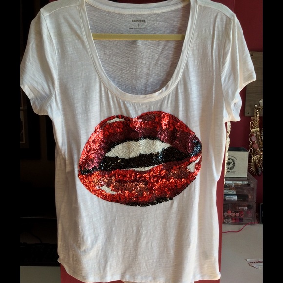 Lips shirt