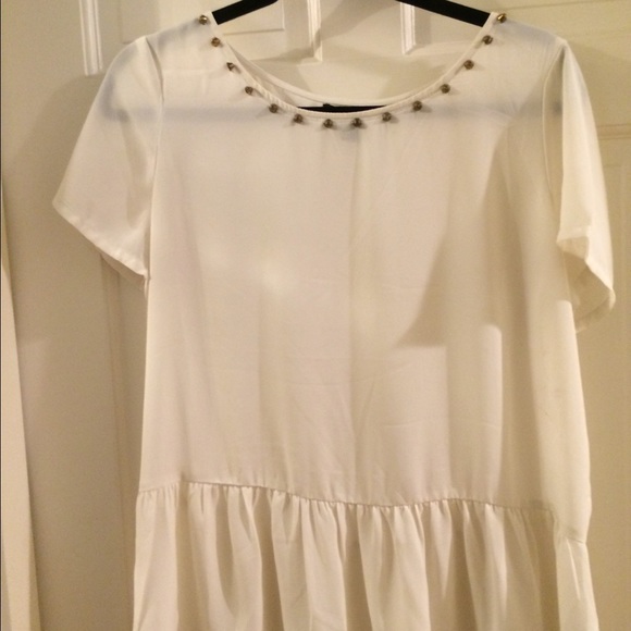 White/cream blouse