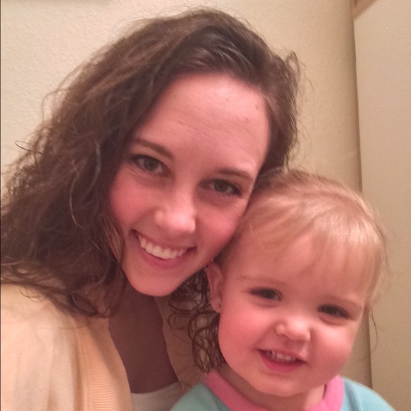 Meet your Posher, Alexis - Picture 1 of 1