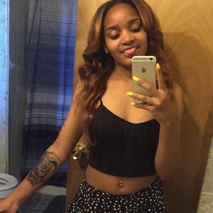 Meet your Posher, Cayla