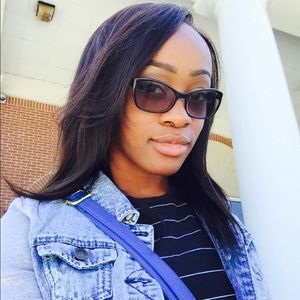 Meet your Posher, Rayneequa