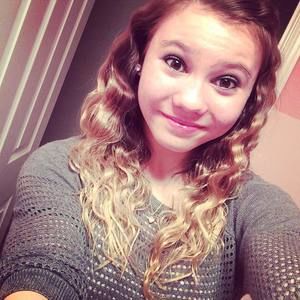 Meet your Posher, Anika