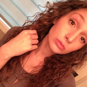 Meet your Posher, Rebekah