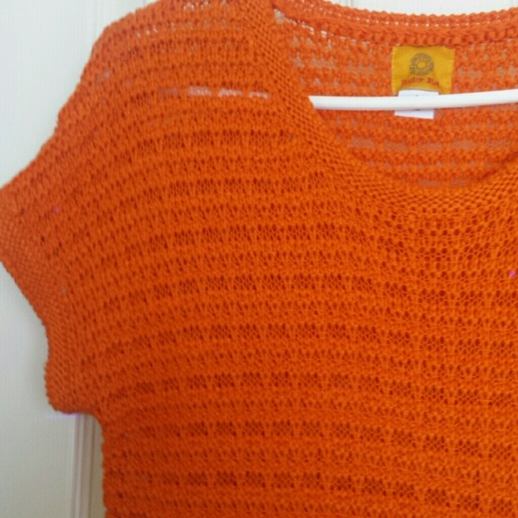 Orange sweater - Picture 3 of 3