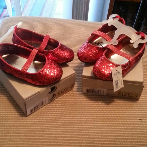 REDUCED!!! GIRLS RED GLITTER SHOES
