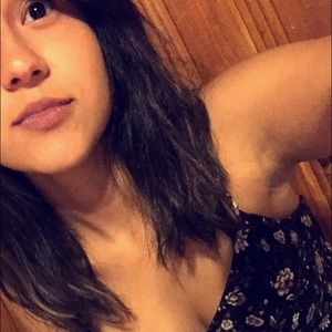 Meet your Posher, Alejandra